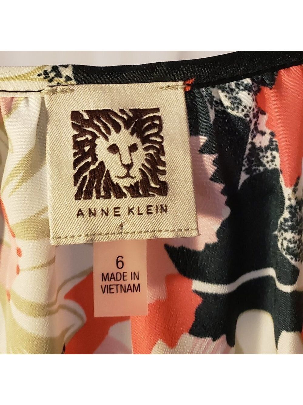 Ladies ANNE KLEIN Floral Blouse w/Drawstring Neckline - 6 - Picture 4 of 4